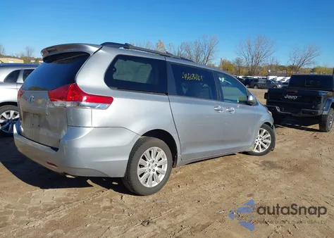 2012 Toyota Sienna Le 7 Passenger from USA, damaged, VIN 5TDJK3DC9CS047274